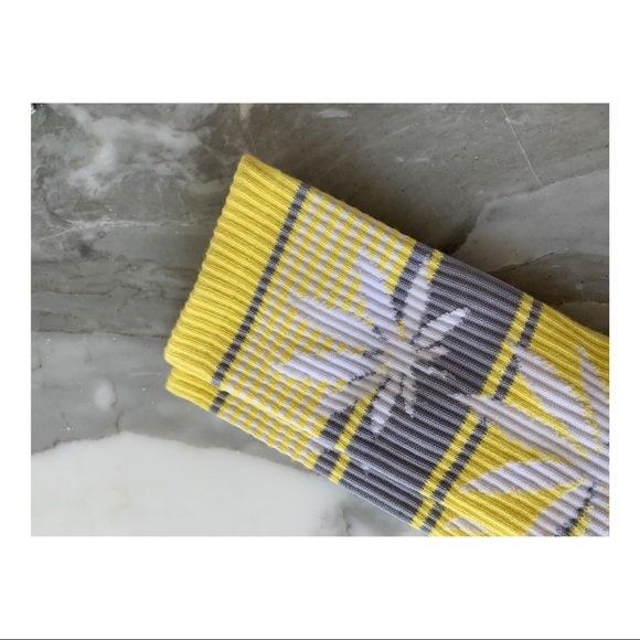 Huf Socks - Picture 2 of 2